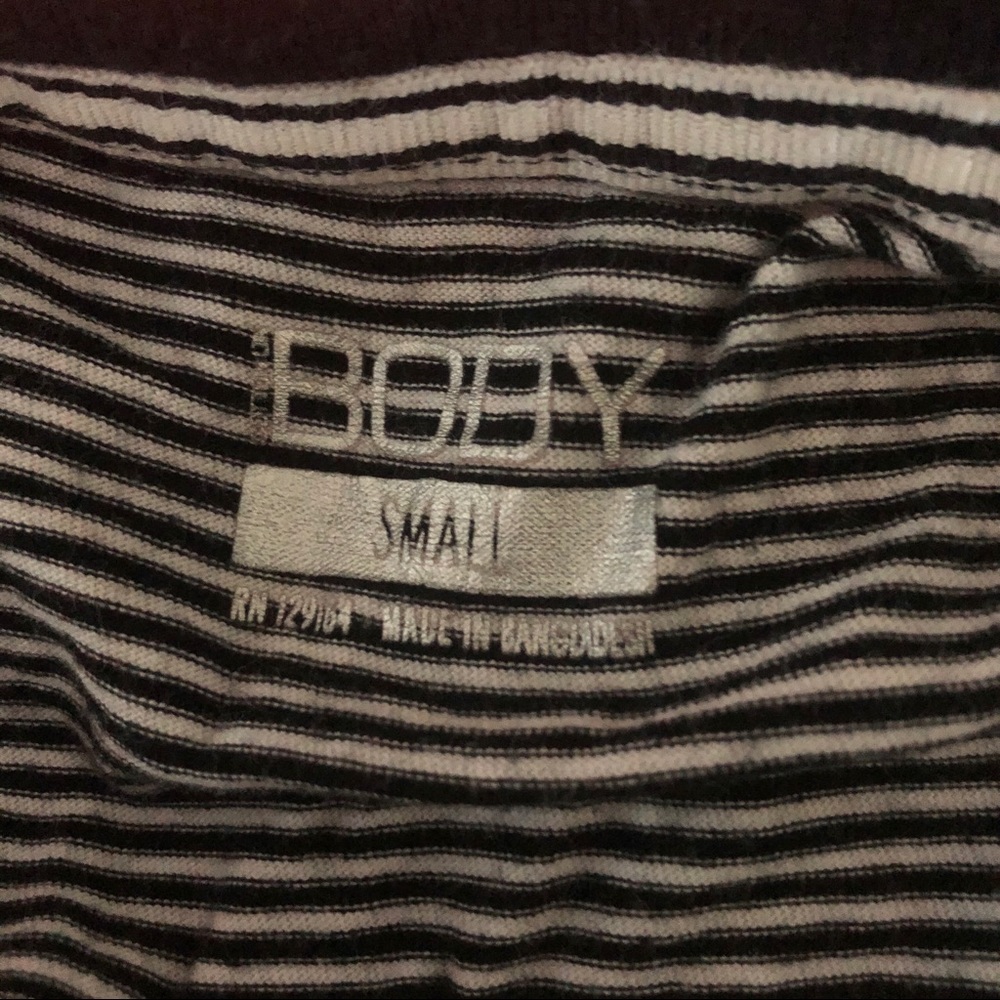 Striped Cropped Tee - Picture 4 of 4